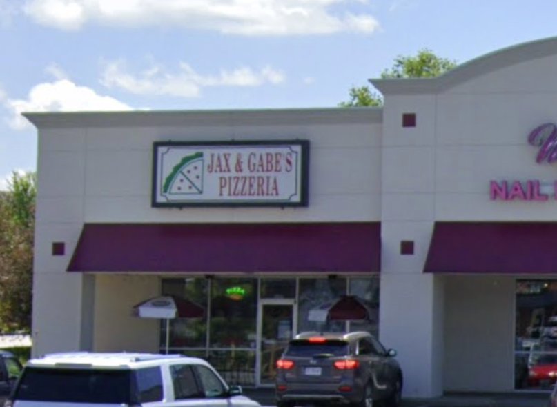 Jax and Gabe’s Pizzeria is closing at the end of the month at Twin Oaks Marketplace.